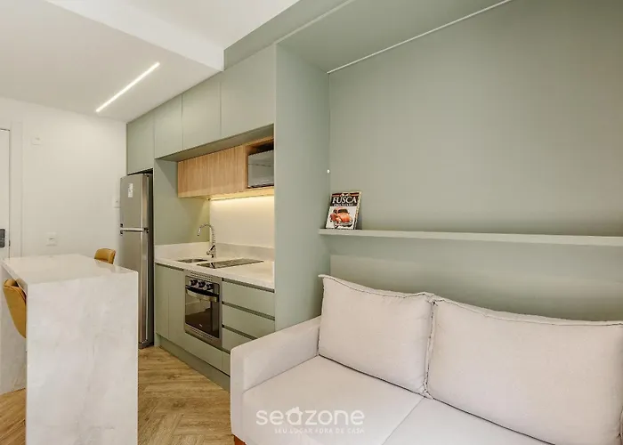 Estudio Em Predio Com Piscina Em - Jre Porto Alegre